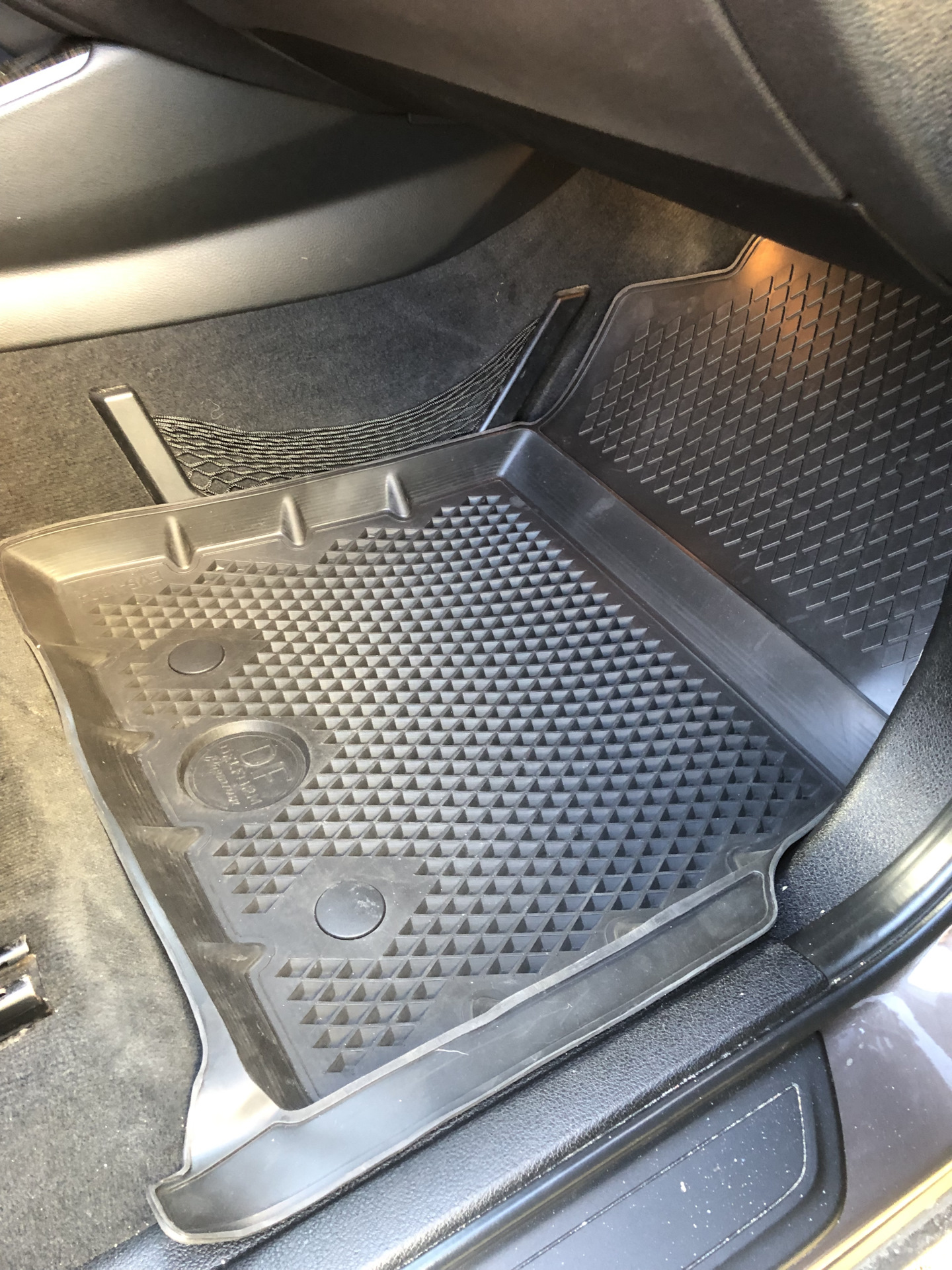 Коврики Delform и точка. — BMW X3 (F25), 3,5 л, 2012 года | стайлинг ...