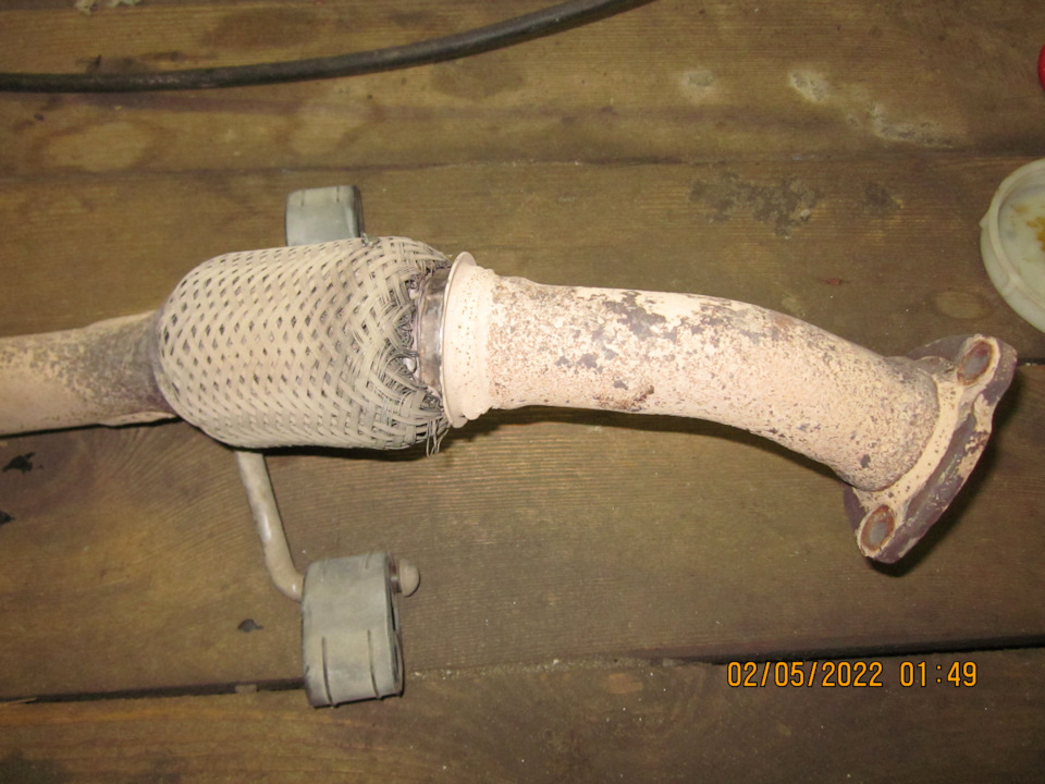 Стоковая гофра после пробега 62533 со стоковыми же опорами силового агрегата — Lada Vesta SW (1G). Запчасти на фото: 05202201