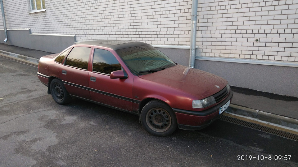 Датчик температуры ОЖ приборная панель. Opel Vectra A 1992 E18NVR ...