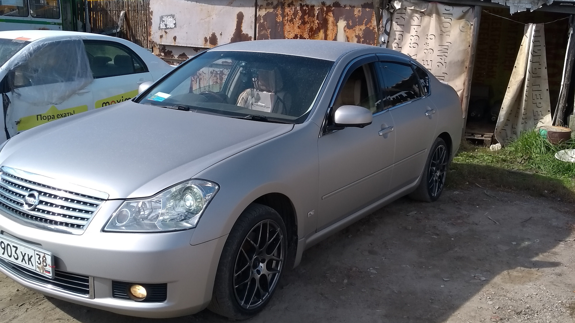 Nissan Fuga 3 5