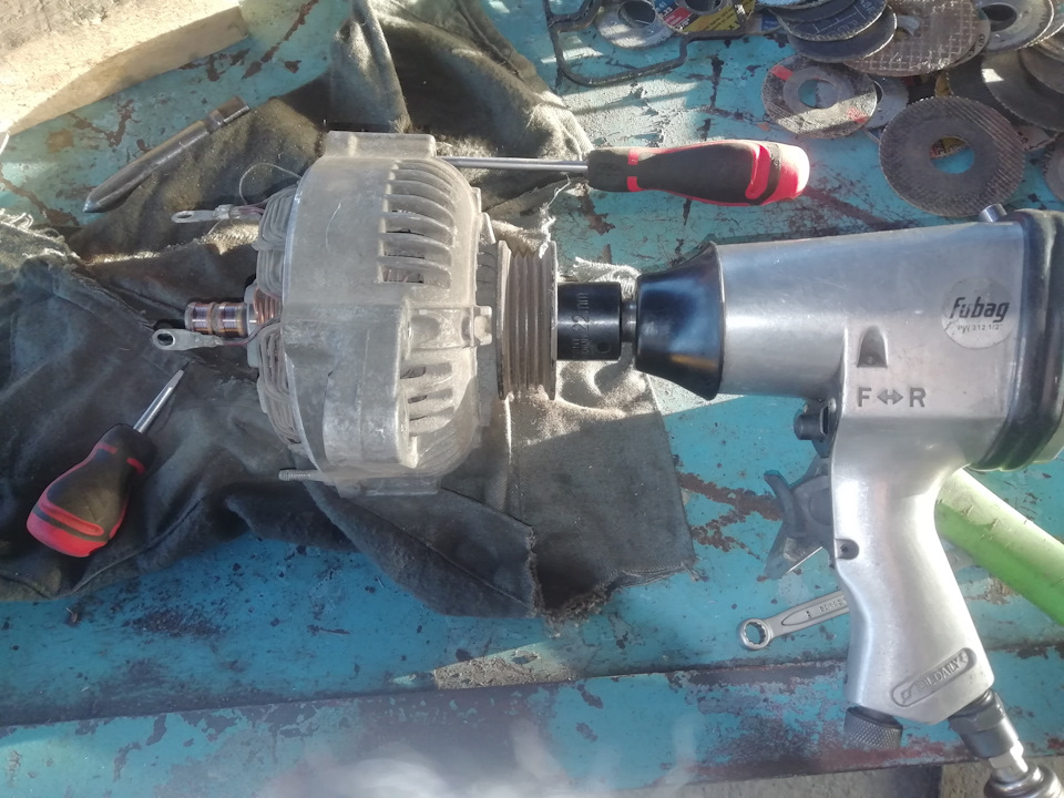 Фото в бортжурнале Toyota Mark II (70)