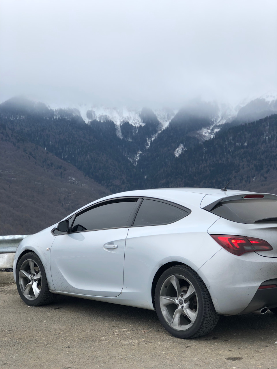 Opel Astra j GTC 2021