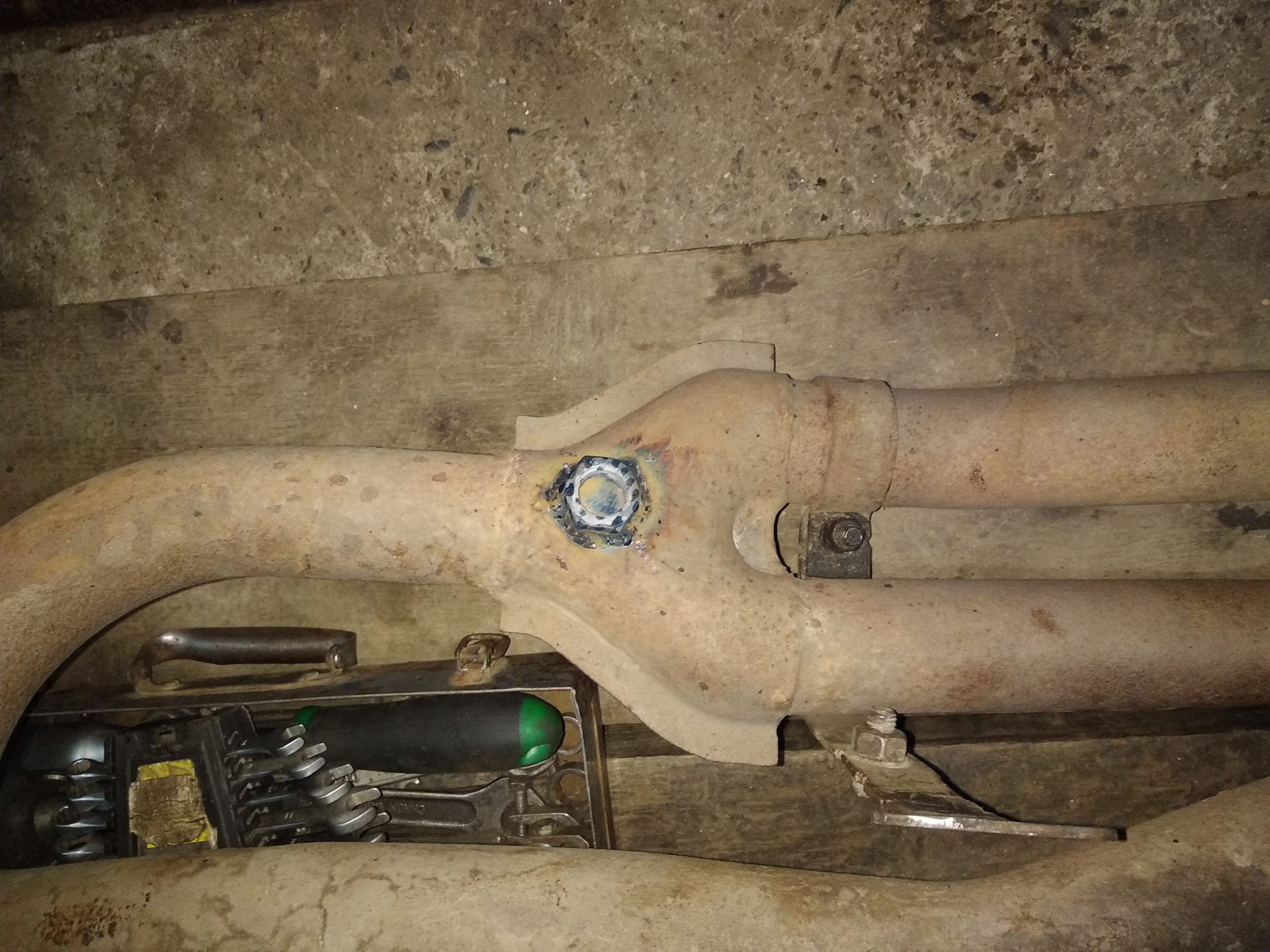 Стронгер вместо первого резонатора. Рекомендую! — ГАЗ 2410, 2,3 л, 1987 ...