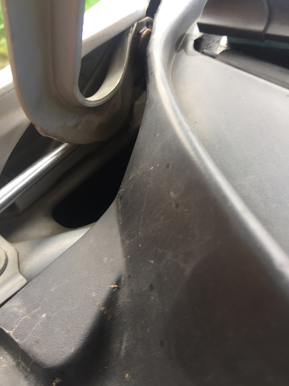 Стучит дрожит капот . ПЕТЛЯ КАПОТА — Chevrolet Lacetti Sedan, 1,6 л ...