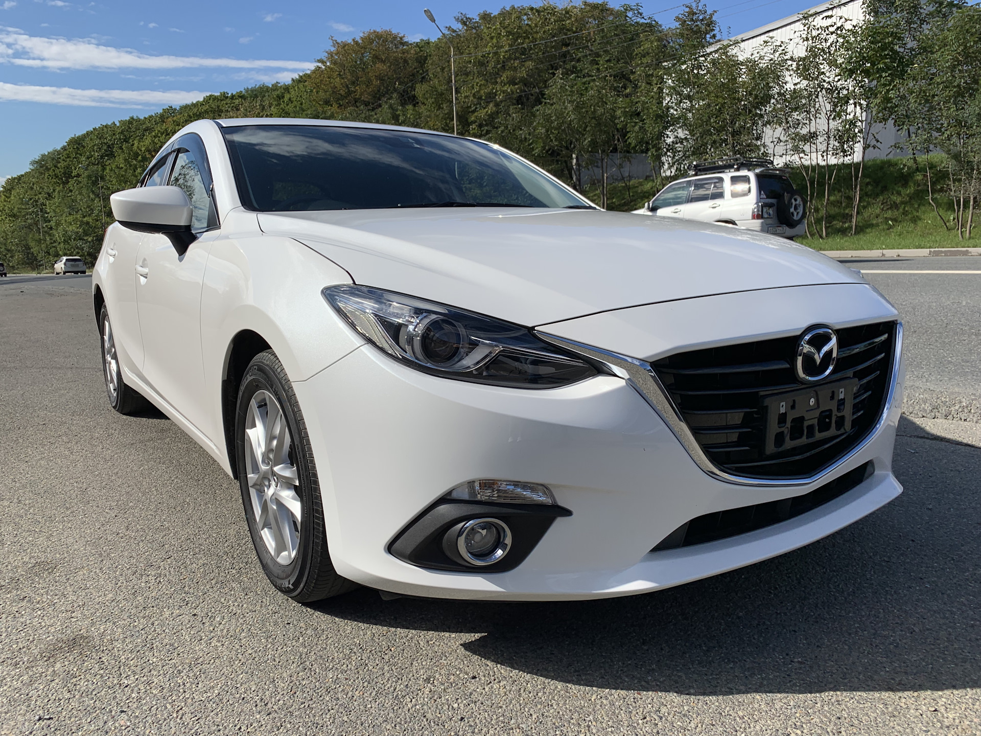 Аксела 2017 год. Mazda Axela 2015. Mazda Axela 2019. Mazda Axela 2017. Mazda Axela 2015 белая.