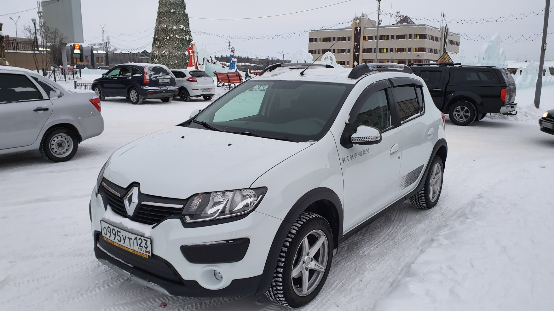 Бинар и штатный автозапуск. — Renault Sandero Stepway (2G), 1,6 л, 2018  года | другое | DRIVE2