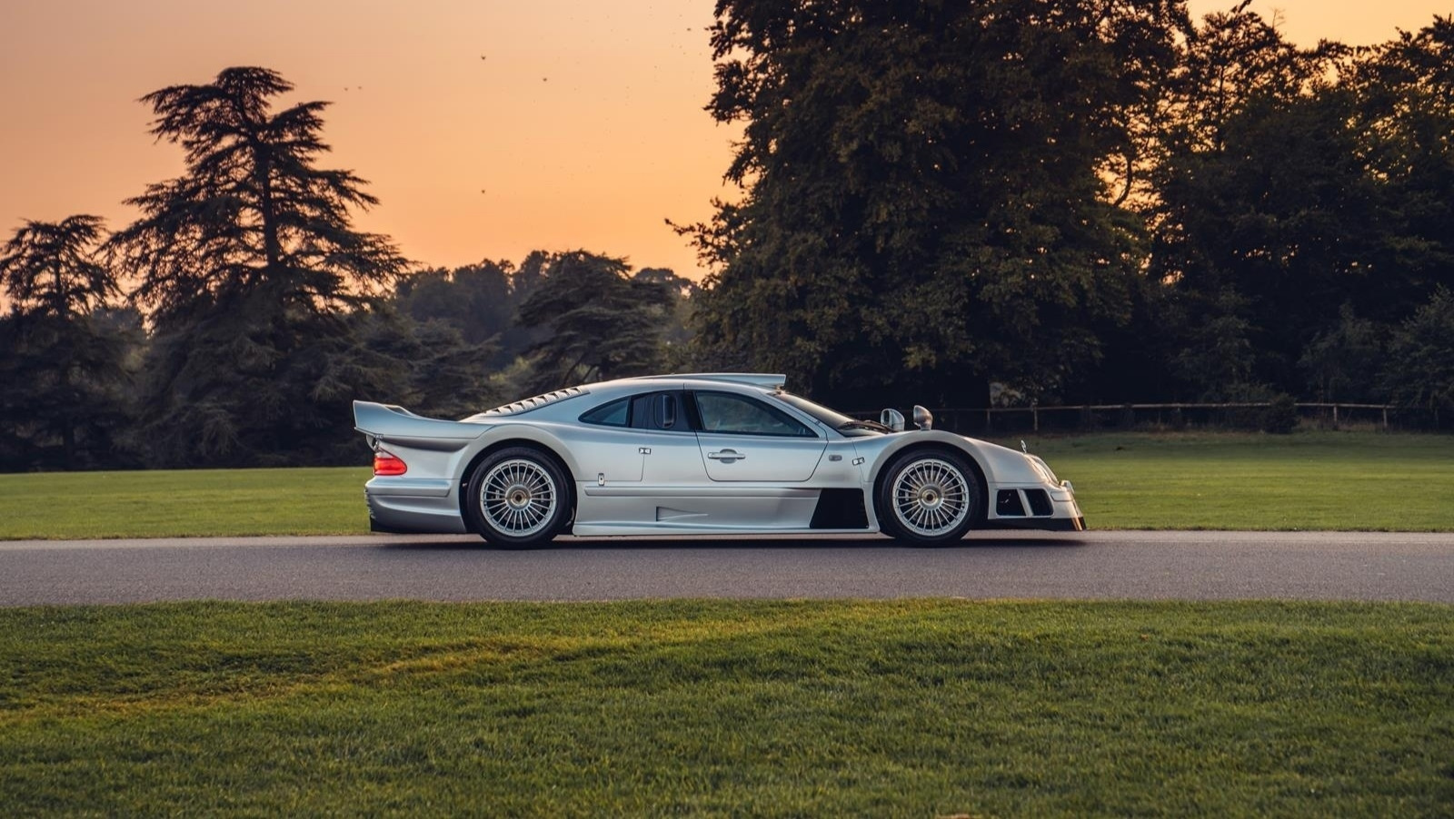 1999 Mercedes Benz CLK GTR