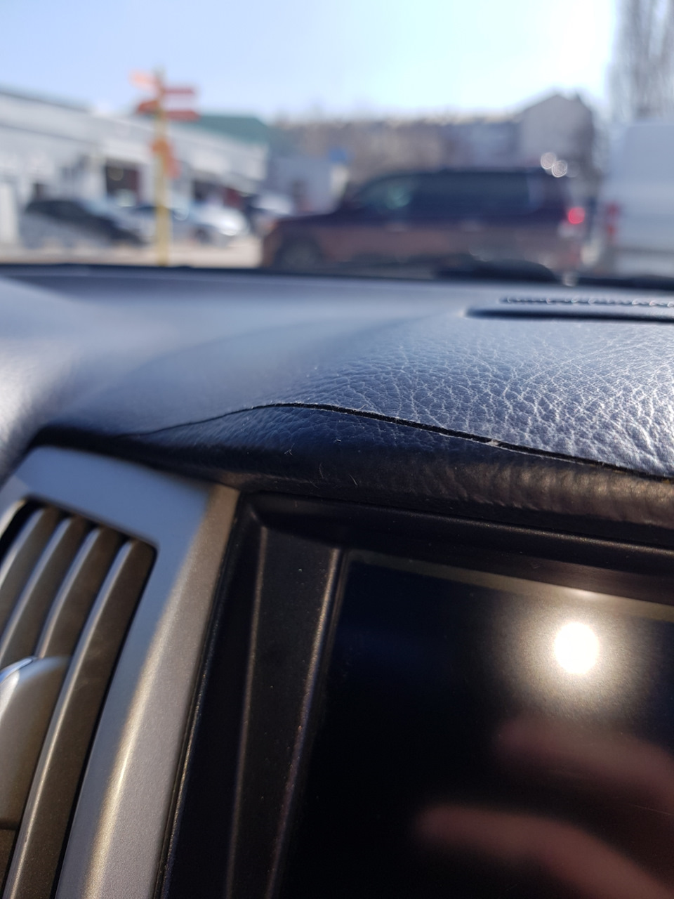 Трещины на торпеде.Кто как ремонтировал ? — Lexus RX (2G), 3 л, 2003 ...