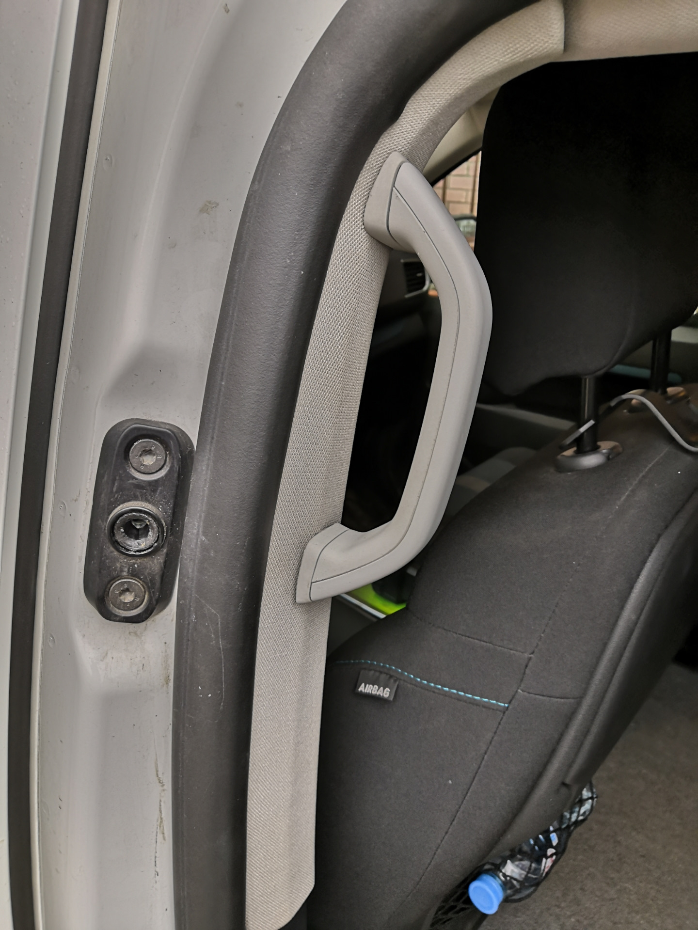 Как снять обшивку крыши пежо тревеллер Ручки для второго ряда - Peugeot Traveller, 2 л, 2017 года тюнинг DRIVE2