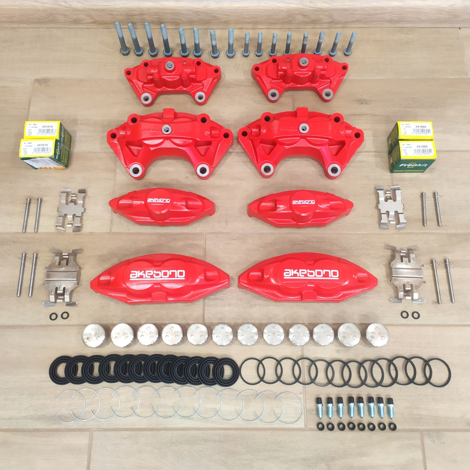 Akebono calipers на Infiniti Q50 готов — Nissan Teana (J32), 2,5 л