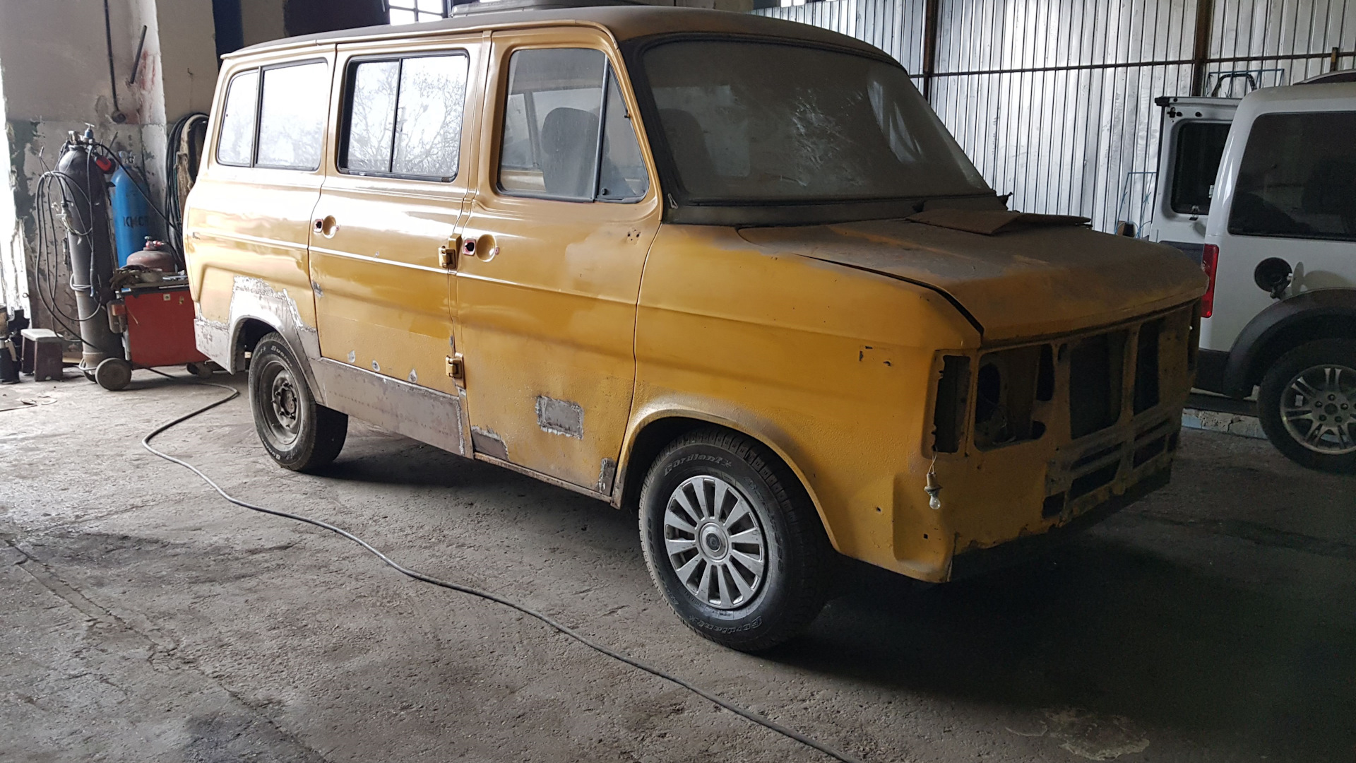 Ford Transit (3G) 1.6 бензиновый 1984 | Бегемот на DRIVE2