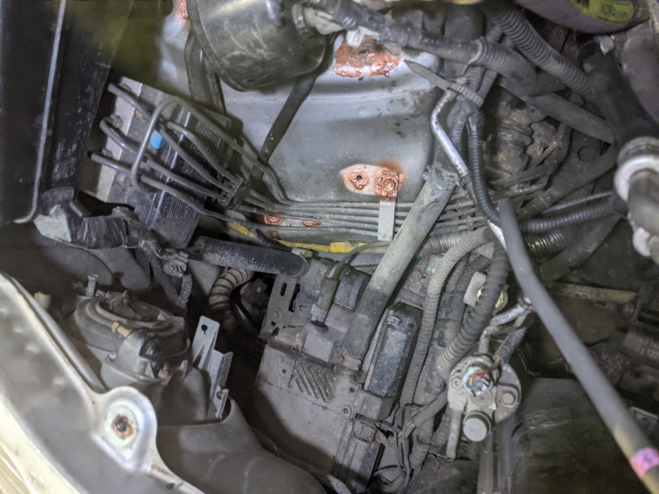 Фото в бортжурнале Toyota HiAce (H100)