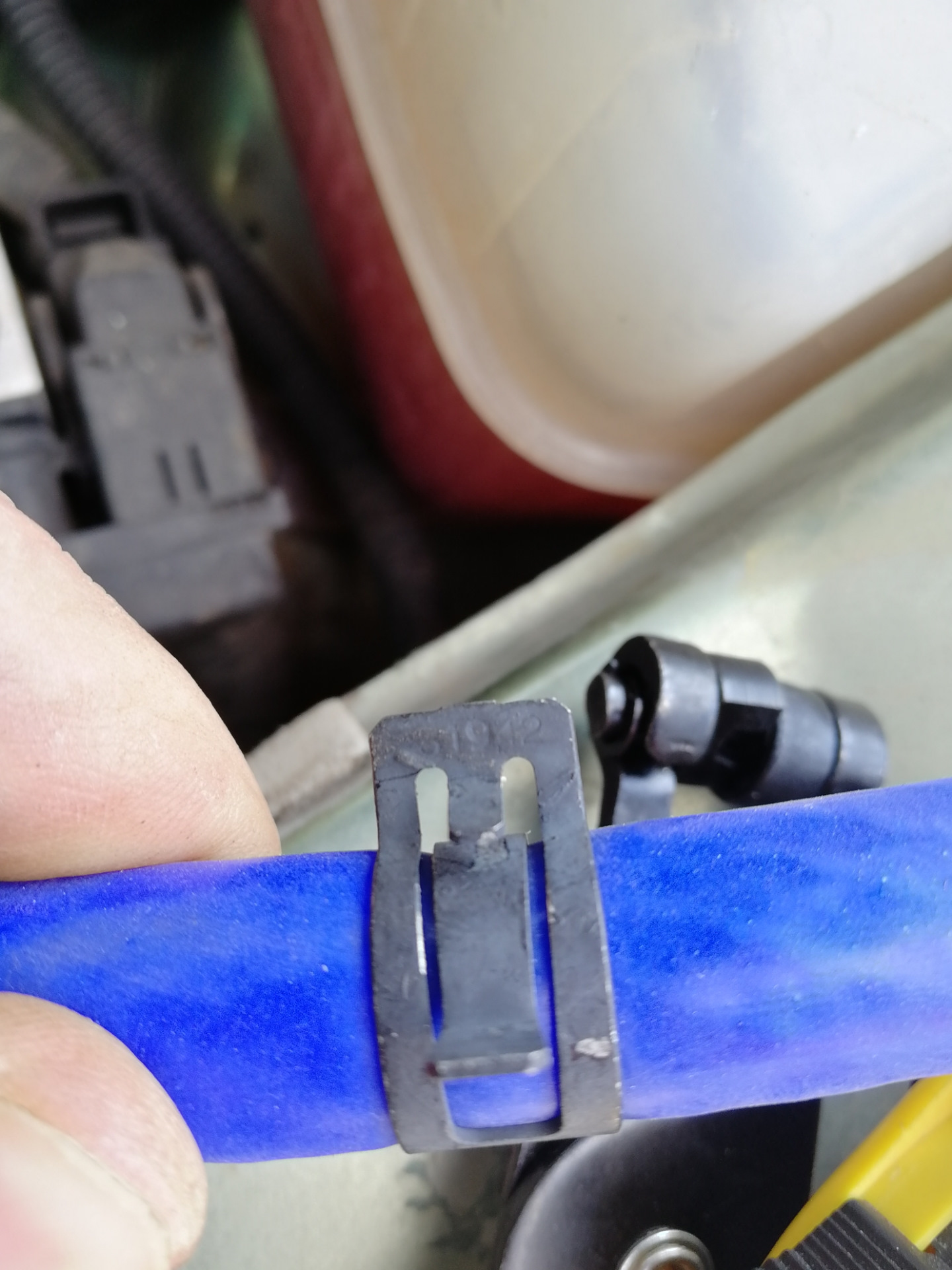 Замена шлангов на дроссельном узле — Lada Калина универсал, 1,4 л, 2010 ...