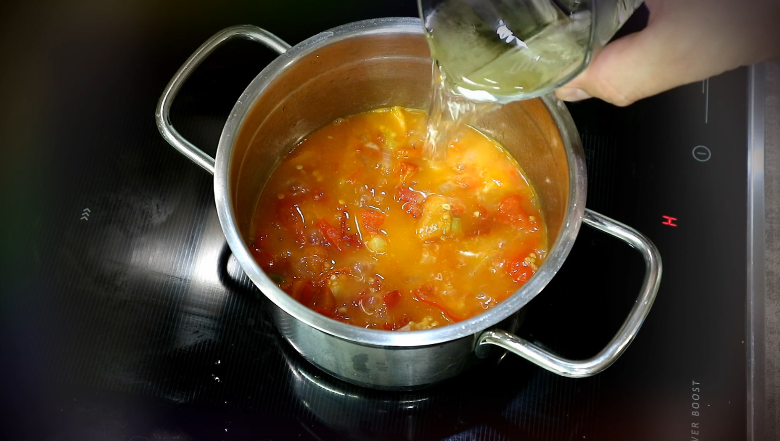 Соус для бургеров с жидким дымом. Соус выливается. Вкусно и точка соус замазан. Какой делать соус для тушеных овощей. Соус вкусно и точка