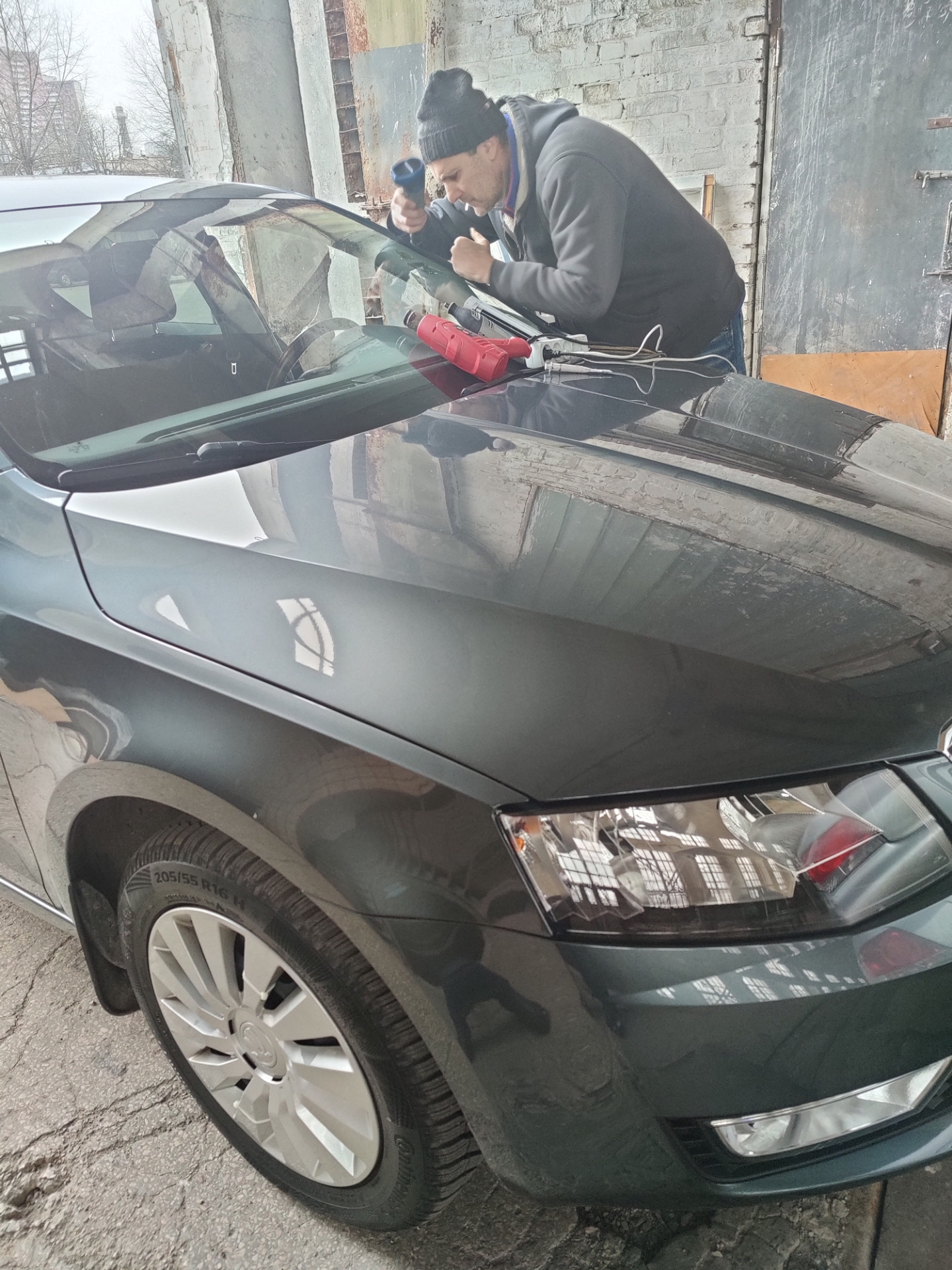 Отремонтировал скол на лобовом стекле — Skoda Octavia A7 Mk3, 1,4 л ...