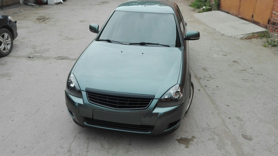 Lada Приора Хэтчбек старушка