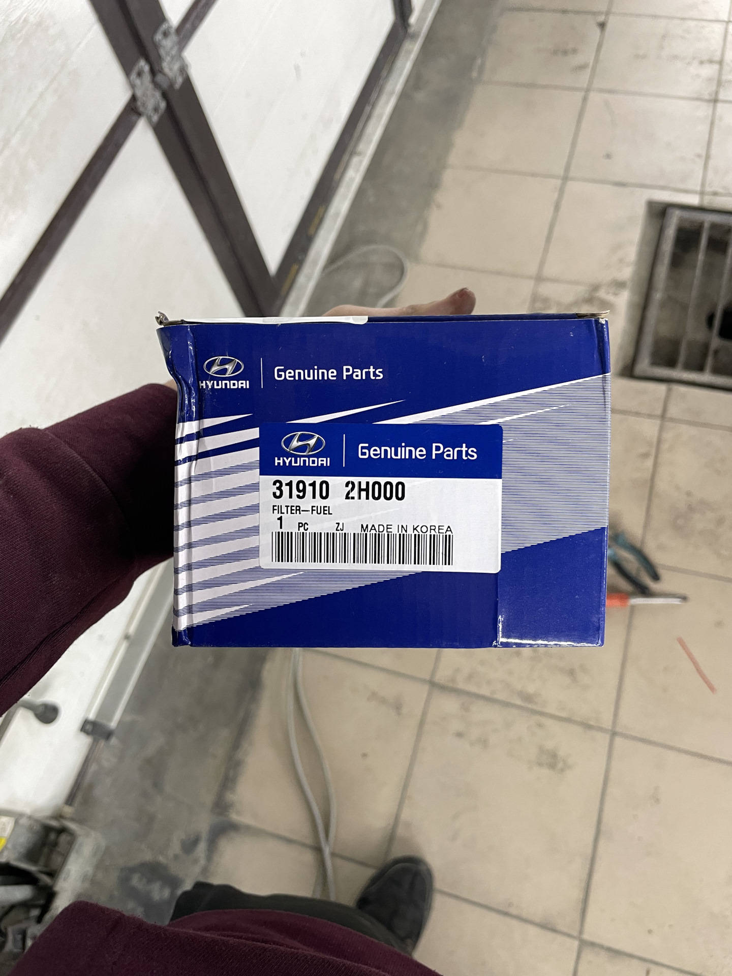 Замена фильтра в бензобаке — KIA Ceed (2G), 1,4 л, 2014 года | плановое ...