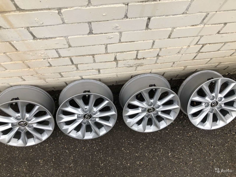 Литые диски Toyota 7Jx16 ET40 5x114,3 на Toyota Camry (XV70), Toyota ...