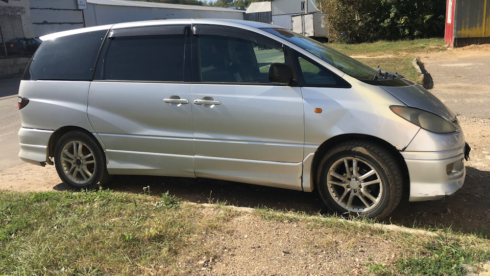 Toyota Estima разварки