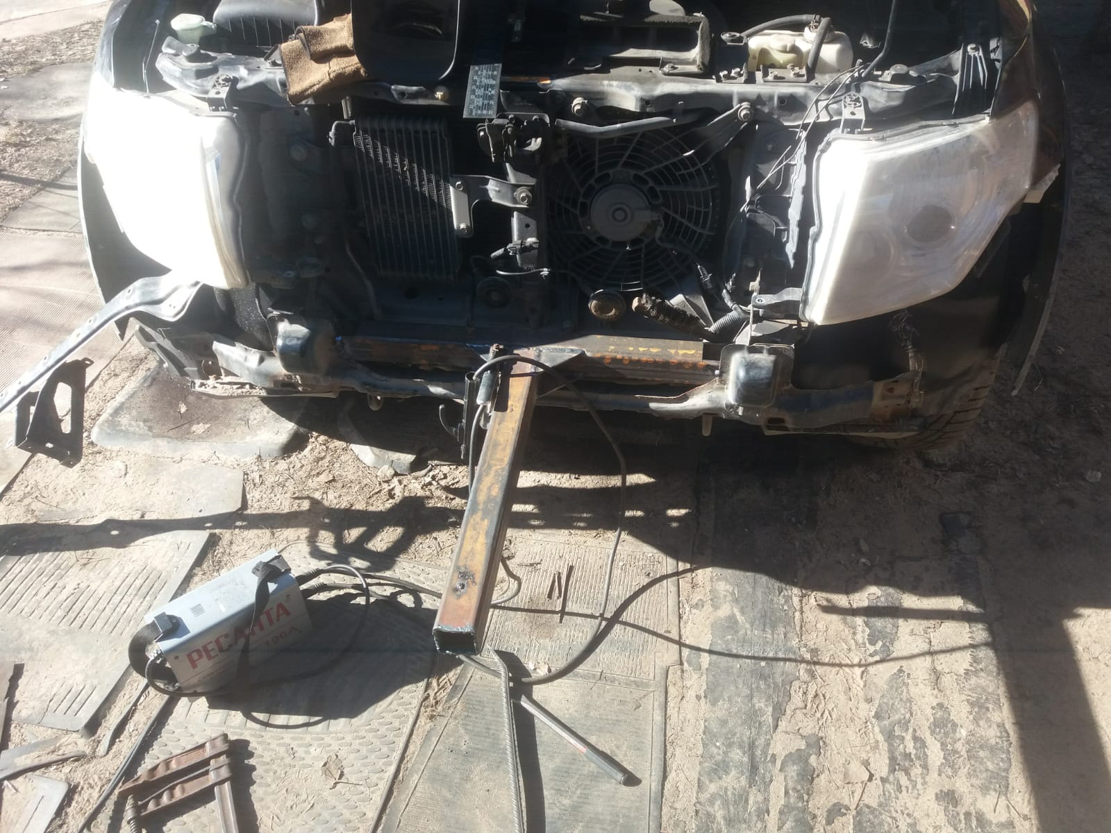 Передний квадрат под лебедку — Mitsubishi Pajero (4G), 3,2 л, 2007 года ...