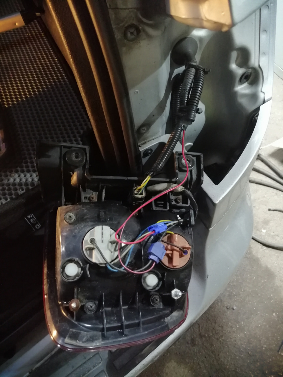 Стопы, габариты… — SsangYong Kyron, 2,3 л, 2013 года | стайлинг | DRIVE2