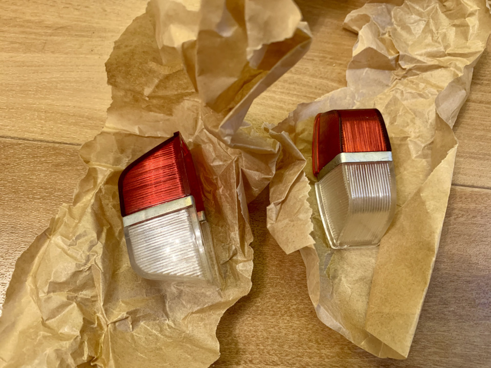 Стояночные огни на Москвич 408, Москвич 412. | 4 000 ₽ в городе Омск ...