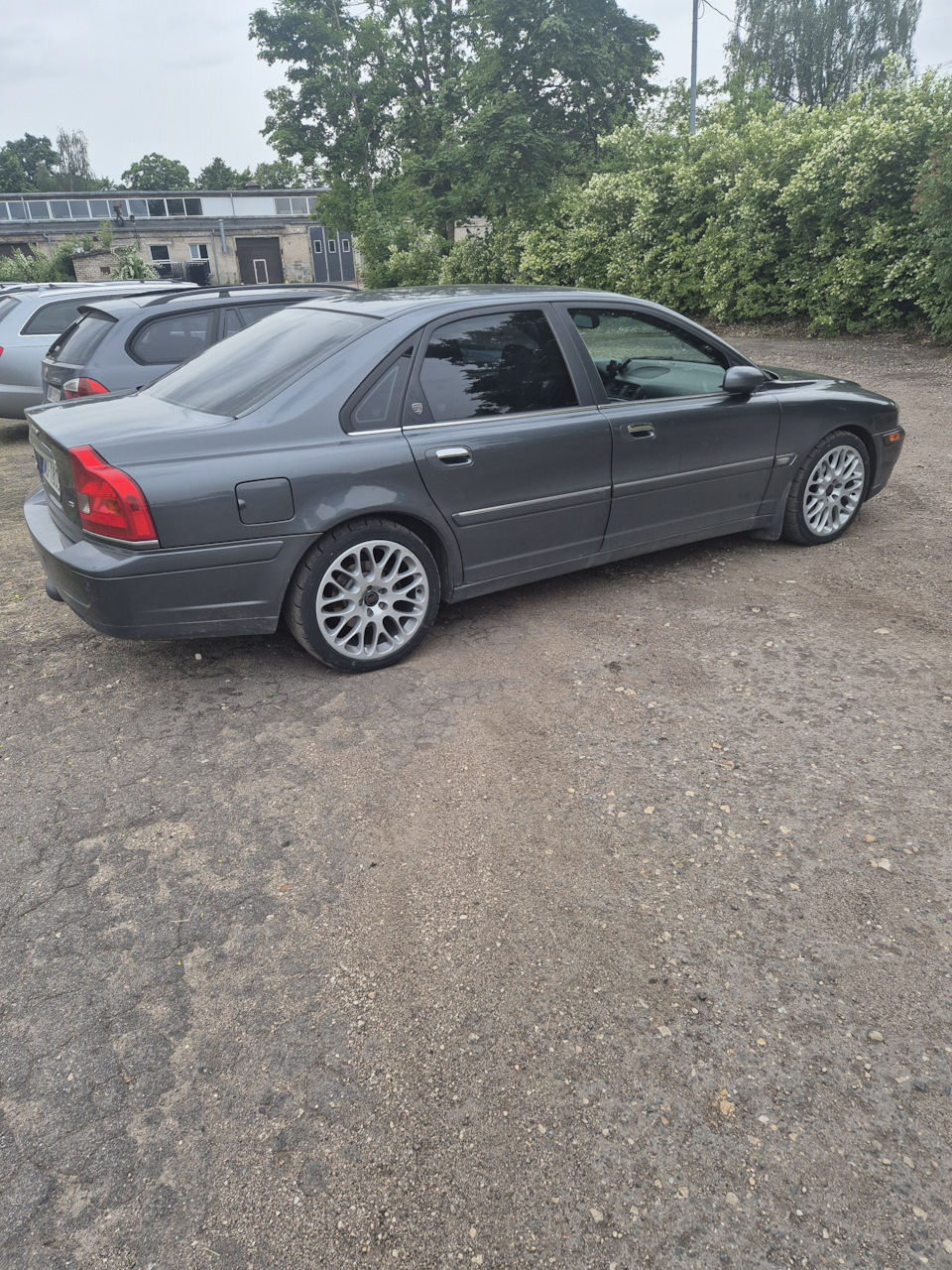 Шумиха понаехала — Volvo S80 (1G), 2,4 л, 2005 года | просто так | DRIVE2