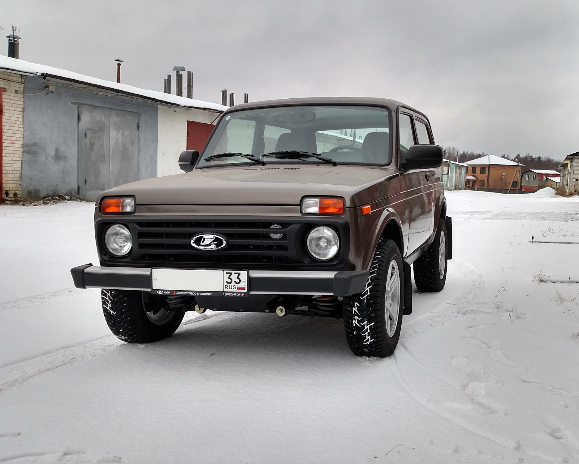 53 rus. Lada 4x4 зимой. Колеса на Лада 4х4. Лада 4х4 зима. Лада 4х4 зимой.