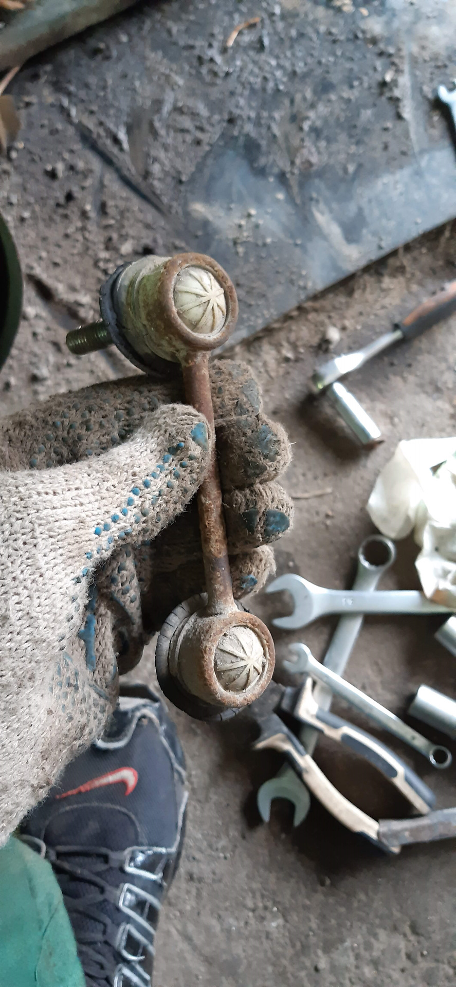 Замена натяжителя ремня и роликов — SsangYong Kyron, 2 л, 2013 года ...