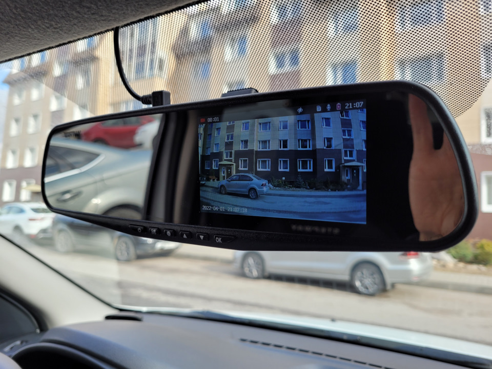 Видеорегистратор в зеркале заднего вида — Renault Sandero Stepway (2G ...