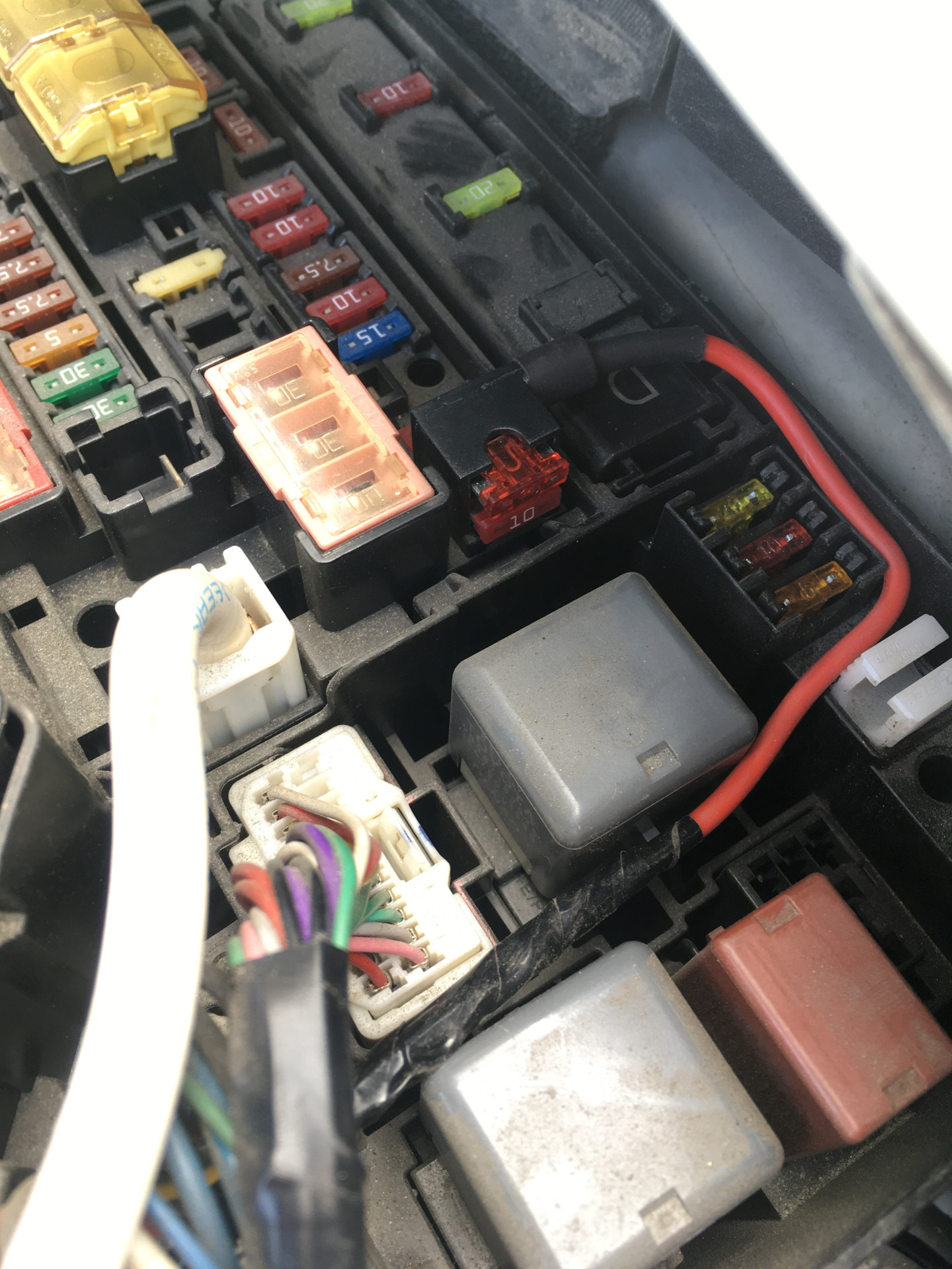 ДХО в поворотники — Toyota Prius (30), 1,8 л, 2010 года | своими руками ...