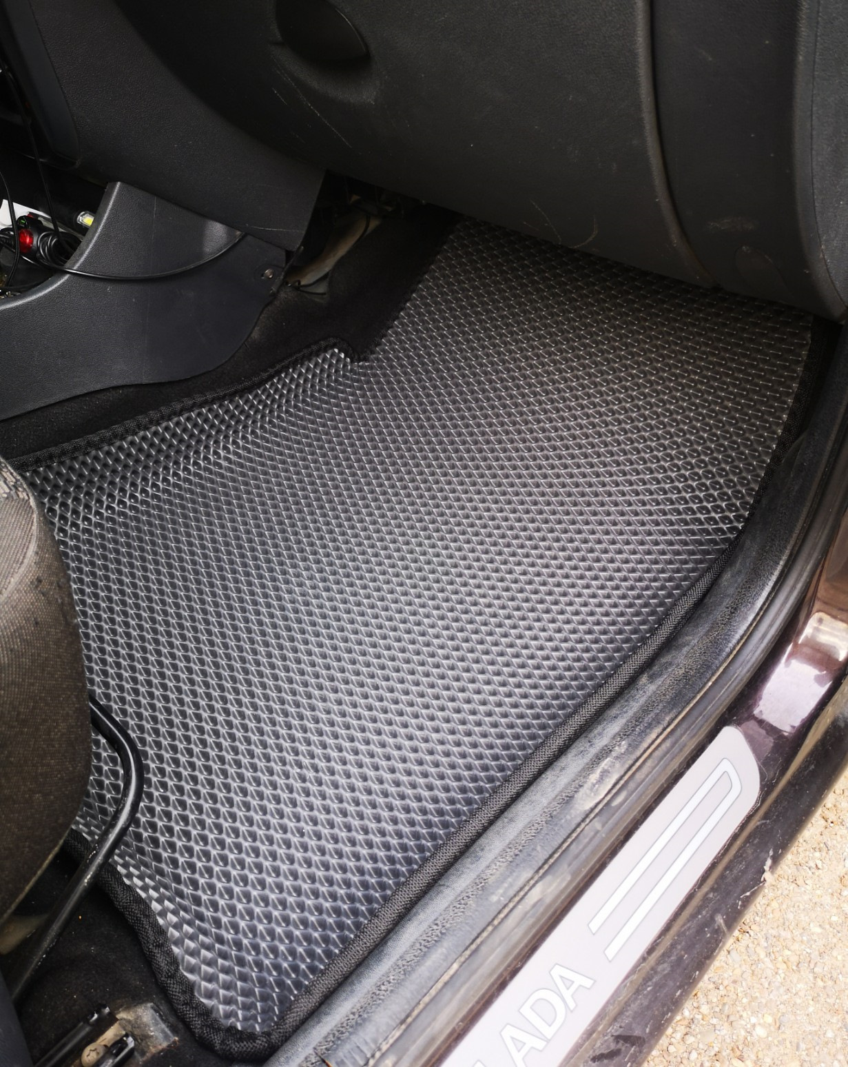 Коврики эва — Lada Ларгус, 1,6 л, 2014 года | аксессуары | DRIVE2