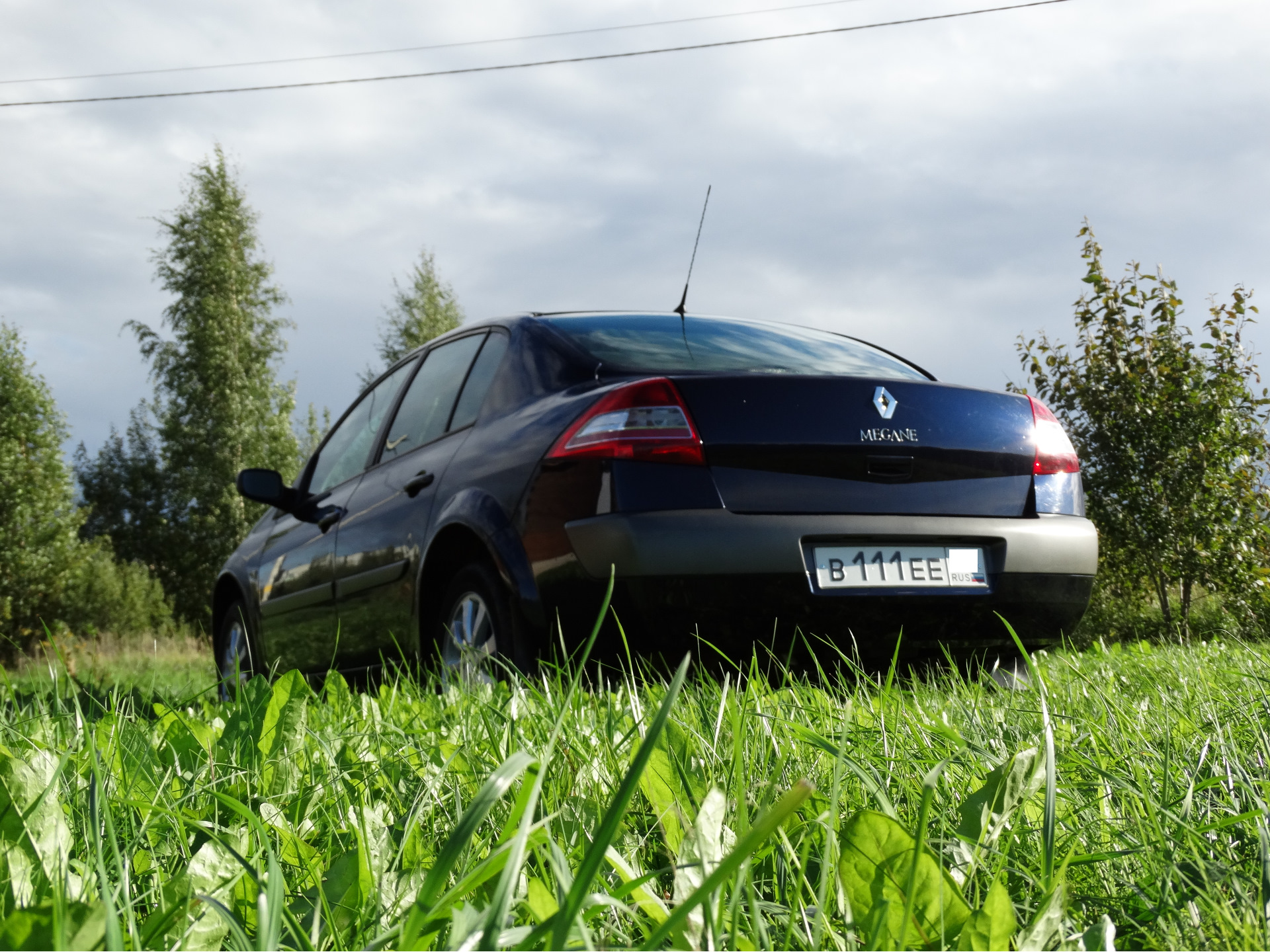 ПросвЯтите, святые люди! — Renault Megane II, 1,6 л, 2008 года | наблюдение  | DRIVE2