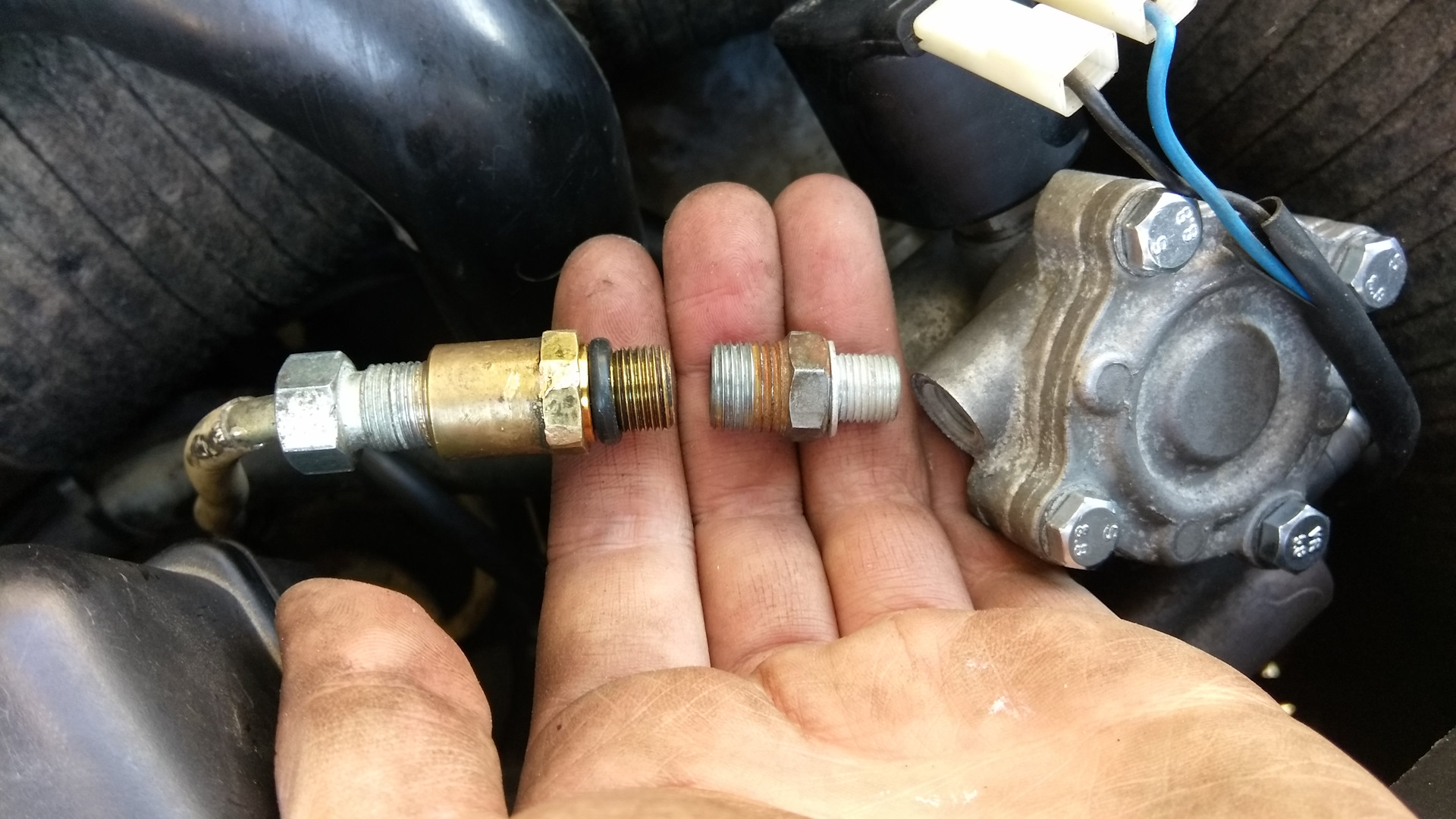 датчик температуры гбо ловато. датчик температуры гбо ловато 4 поколения. замена датчика гбо. Audi a6 c5 гбо врезка штуцеров. датчик температуры гбо ловато 4 поколения.