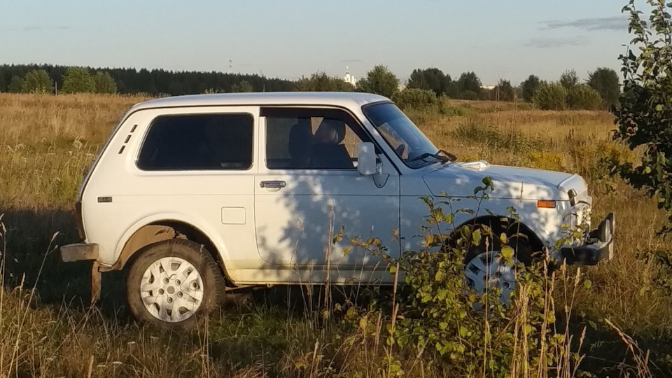 КАМА-515 215/65R16 vs КАМА-ФЛЕЙМ 205/70R16 — Lada 4x4 3D, 1,7 л, 2007 ...