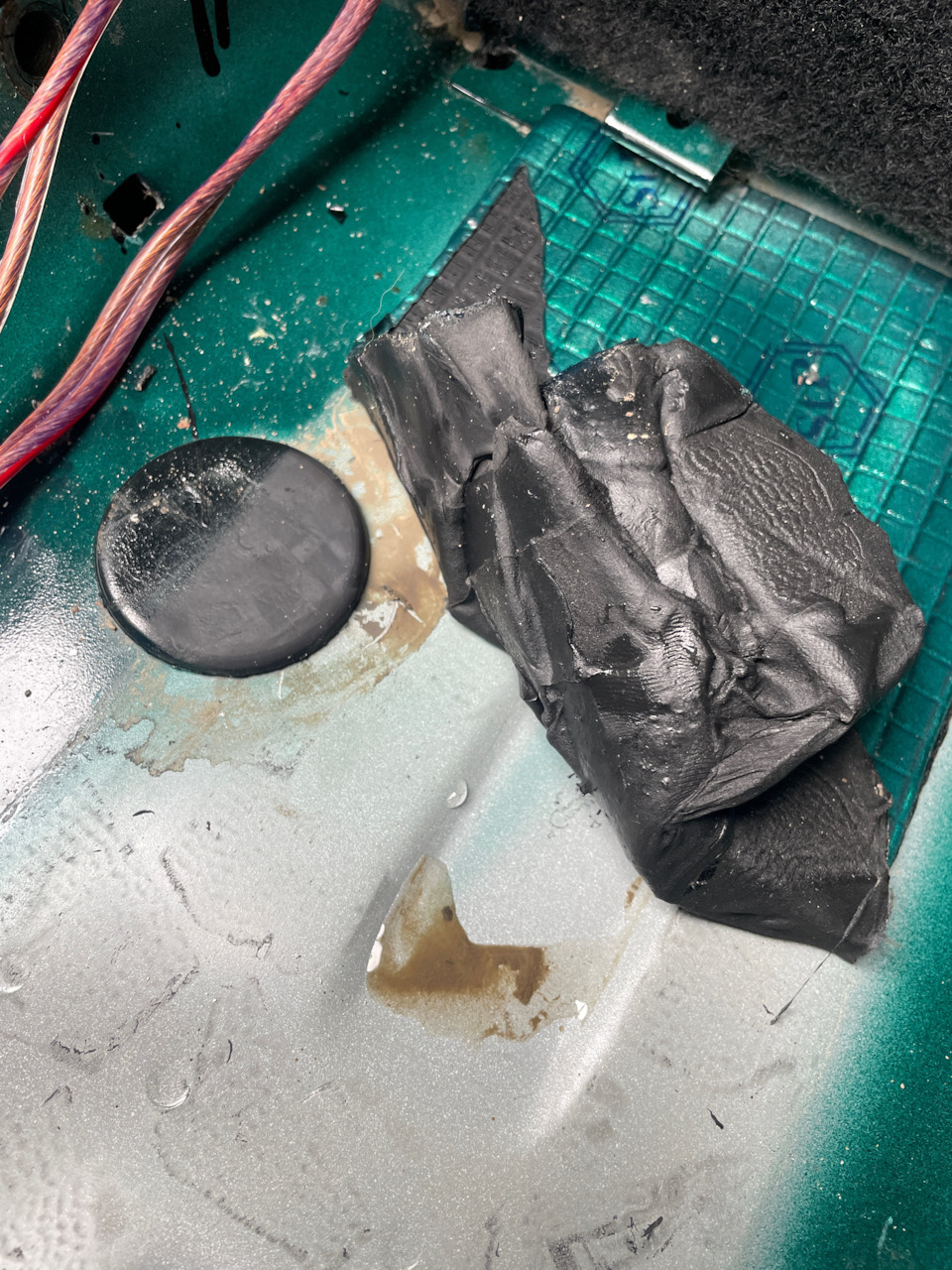 Шумоизоляция нивы — Lada 4x4 3D, 1,7 л, 2023 года | тюнинг | DRIVE2