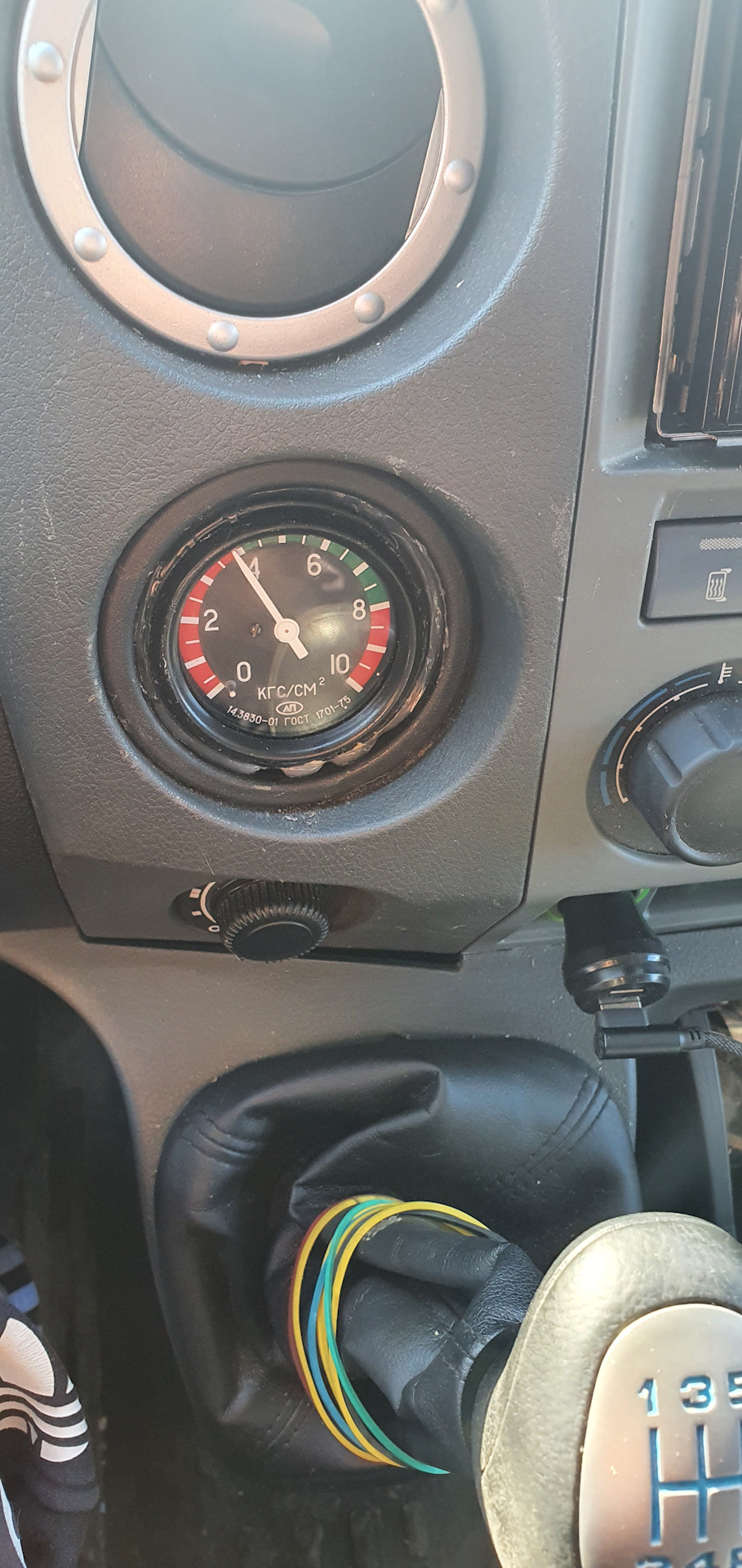 5 двигатель характеристики. давление в шинах газель 3302. прибор давления на газель некст. давления масла газон некст манометр. механический датчик давления масла газель некст.