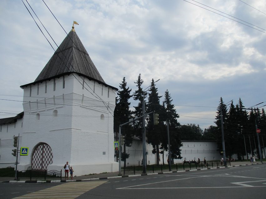 Мимо крыш домов мимо кремлевских стен