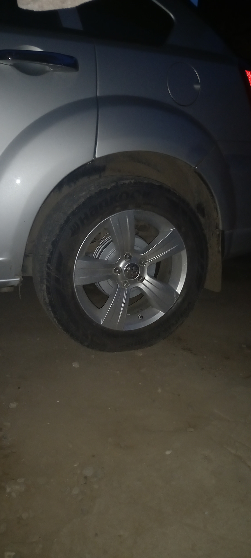 Замена задних проставок и резинок амортизатора — Dodge Caliber, 2 л ...