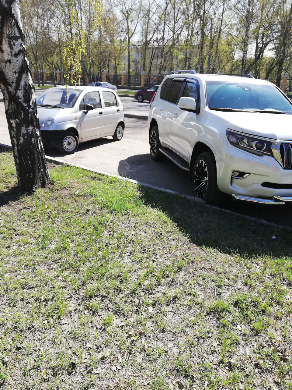 Правильная парковка — Toyota Land Cruiser Prado 150-series, 2,8 л, 2018  года | просто так | DRIVE2