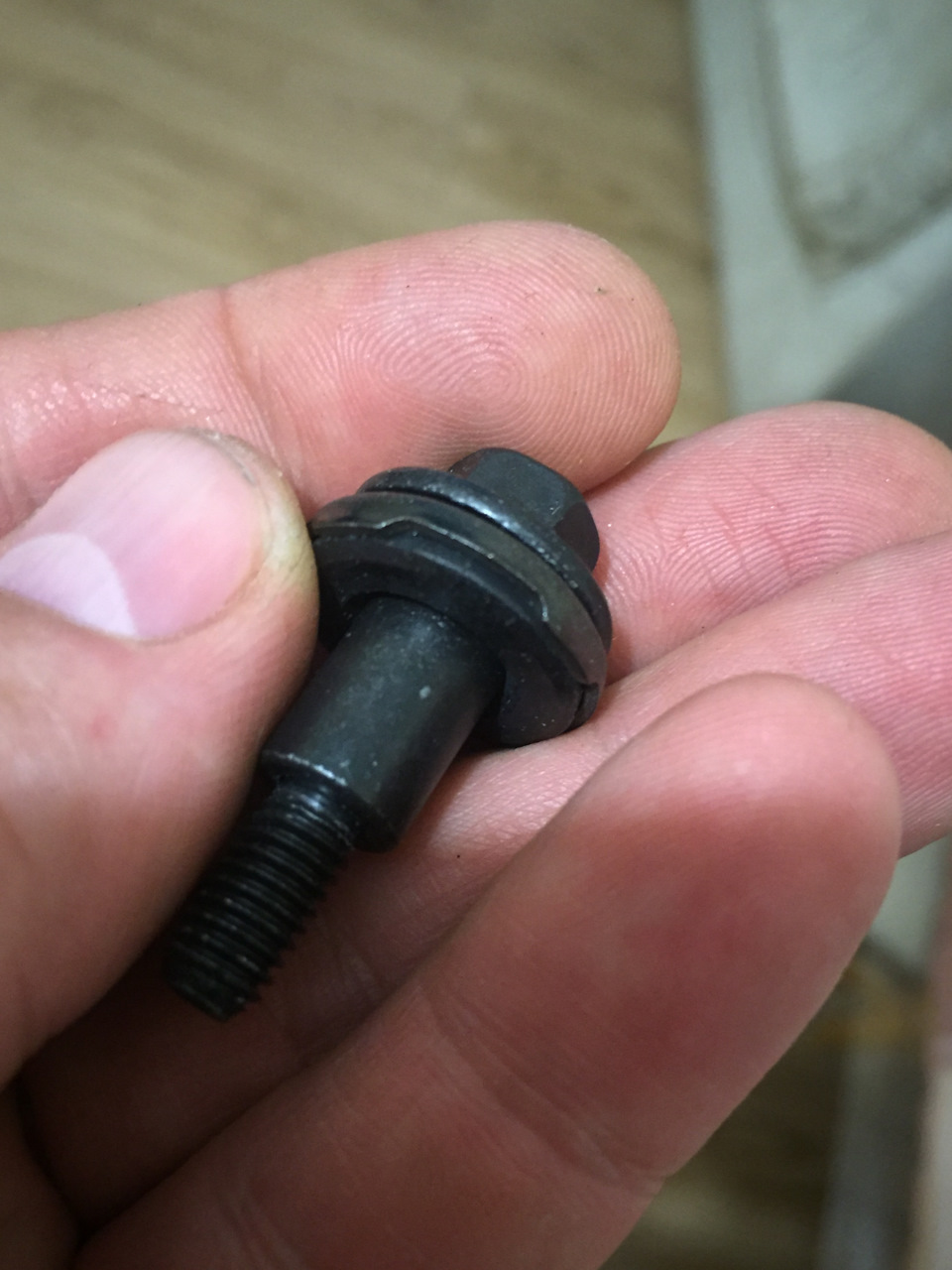 Психанул. Болты клапанной крышки. — KIA Sorento (1G), 2,4 л, 2003 года ...