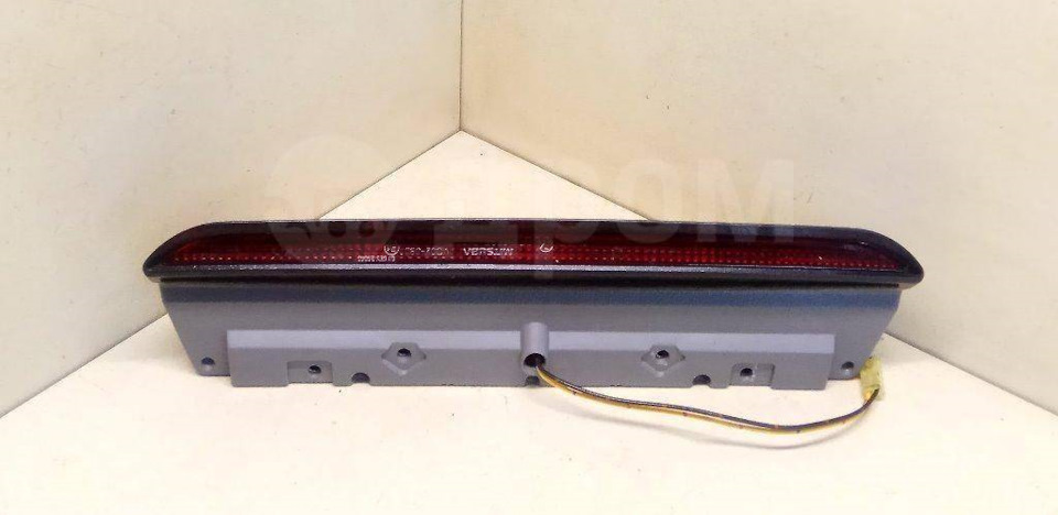 Замена ламп в дополнительном стоп-сигнале — Subaru Forester (SG), 2 л ...