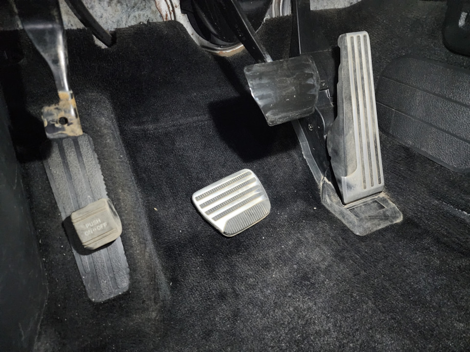 Замена педалей — Infiniti QX70, 3 л, 2014 года | стайлинг | DRIVE2