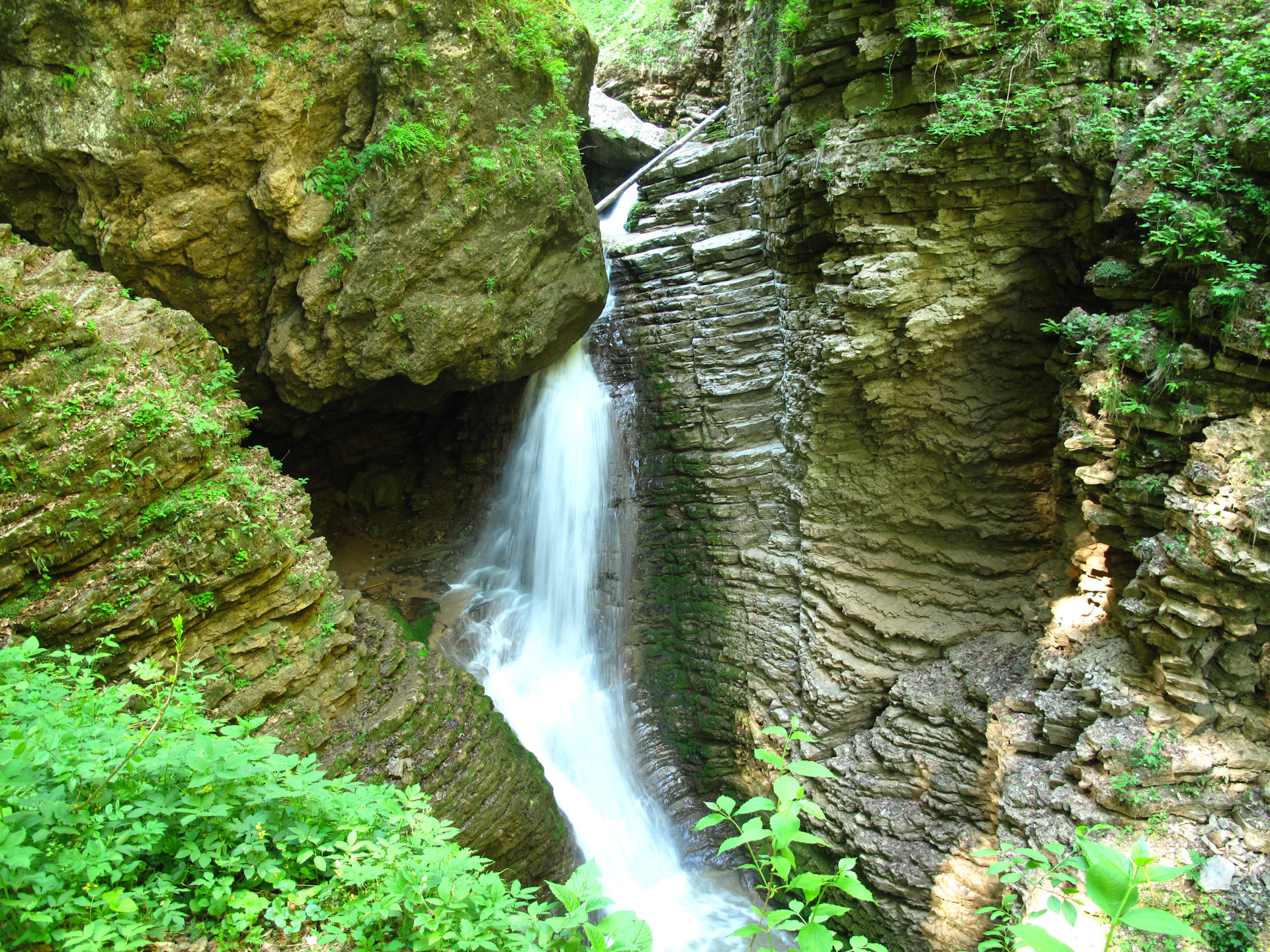 Адыгея водопады Руфабго достопримечательности на английском