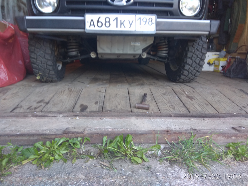 Фото в бортжурнале Lada 4x4 5D