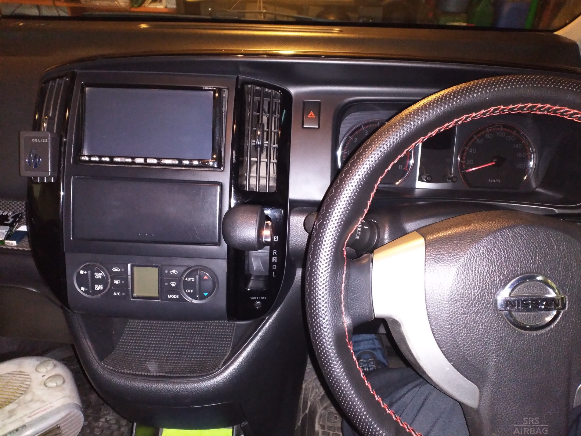 Переход с серого на чёрное. — Nissan Serena Mk III (C25), 2 л, 2009 ...
