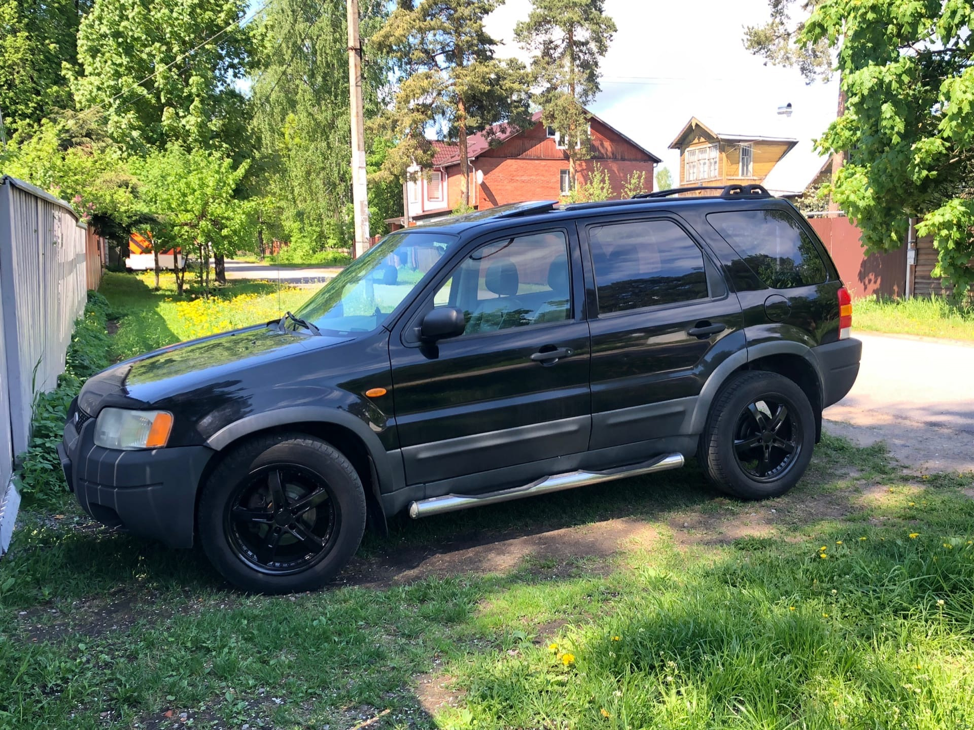 Разболтовка форд эскейп. Ford Maverick с большими колесами. Ford Escape разболтовка.