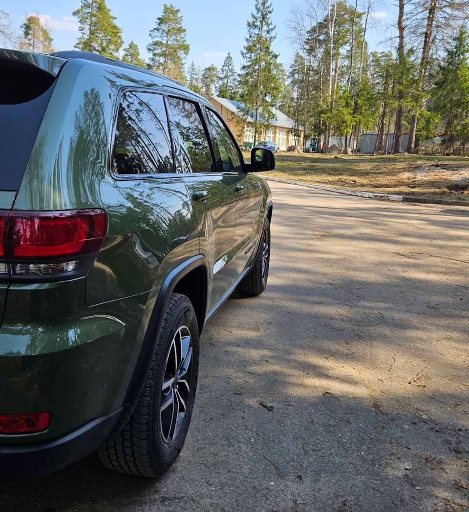 Первые 300 км — Jeep Grand Cherokee (WK2), 3,6 л, 2021 года | наблюдение |  DRIVE2