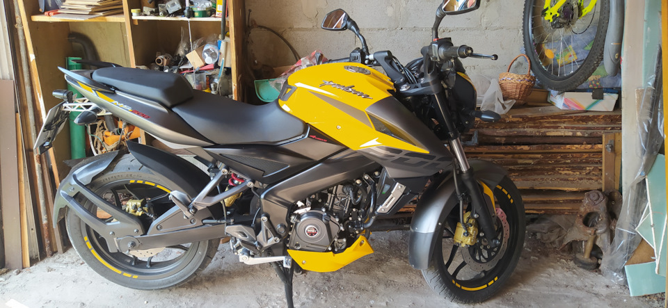 Bajaj Pulsar NS200. DRIVE2
