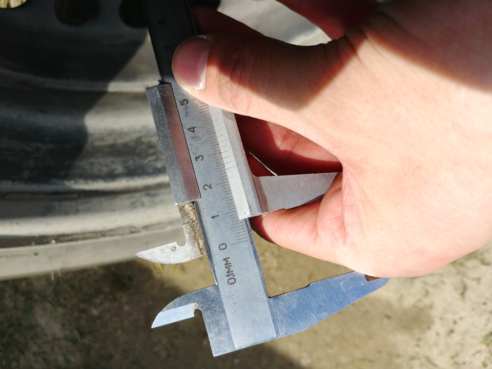 Заводские болты от литья — Lada Vesta SW, 1,8 л, 2019 года | колёсные ...